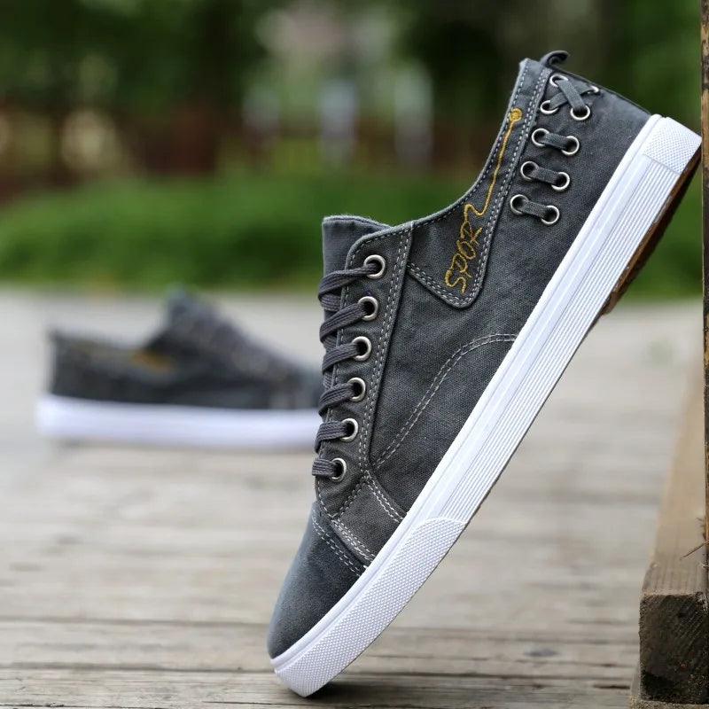 Classic Vulcanized Canvas High-Top School & Trekking Sneakers for Men - JVMCL