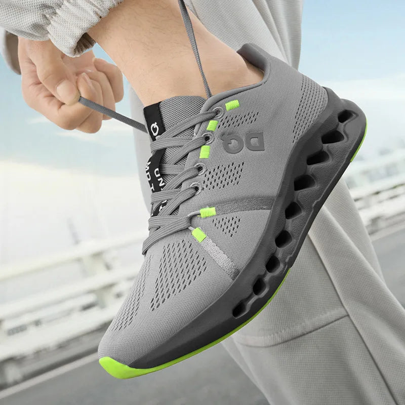 Lightweight Men’s Sneakers – Breathable Outdoor Running & Training Gym Shoes